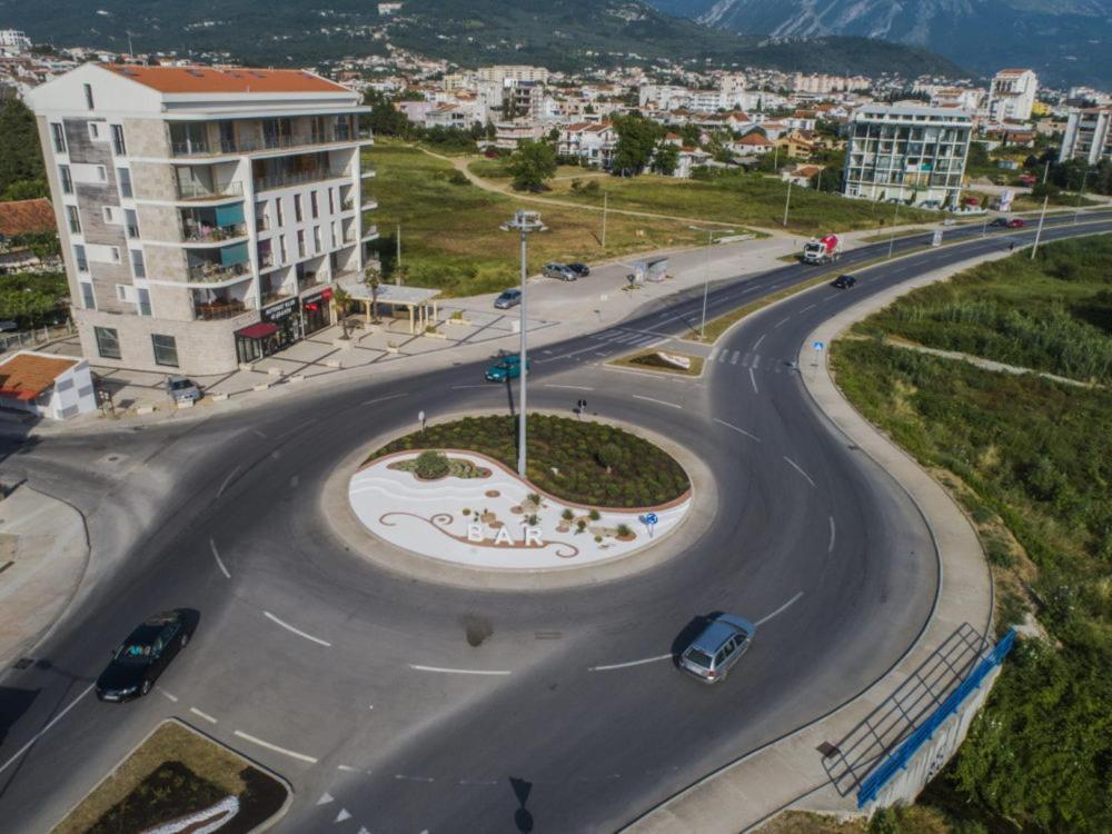 Bitcoin And Ethereum Deluxe Apartments Bar Dış mekan fotoğraf