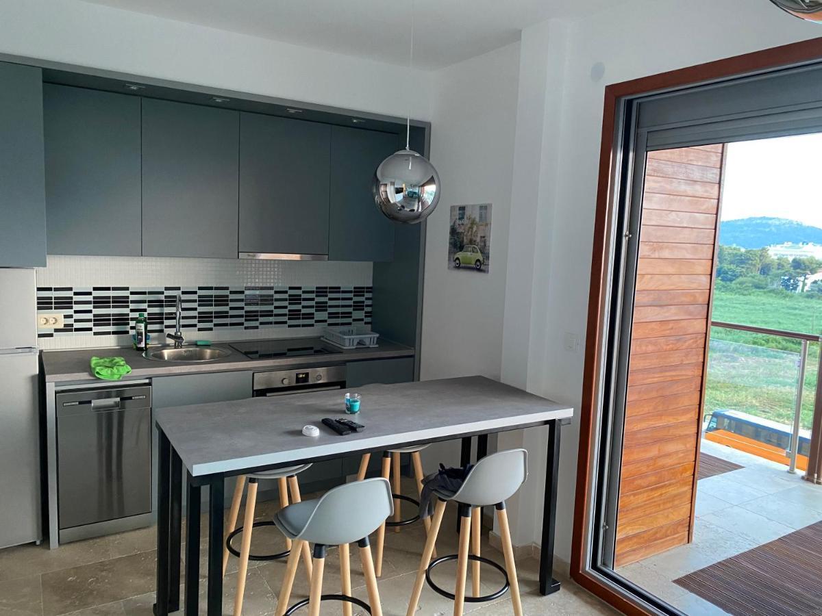 Bitcoin And Ethereum Deluxe Apartments Bar Dış mekan fotoğraf