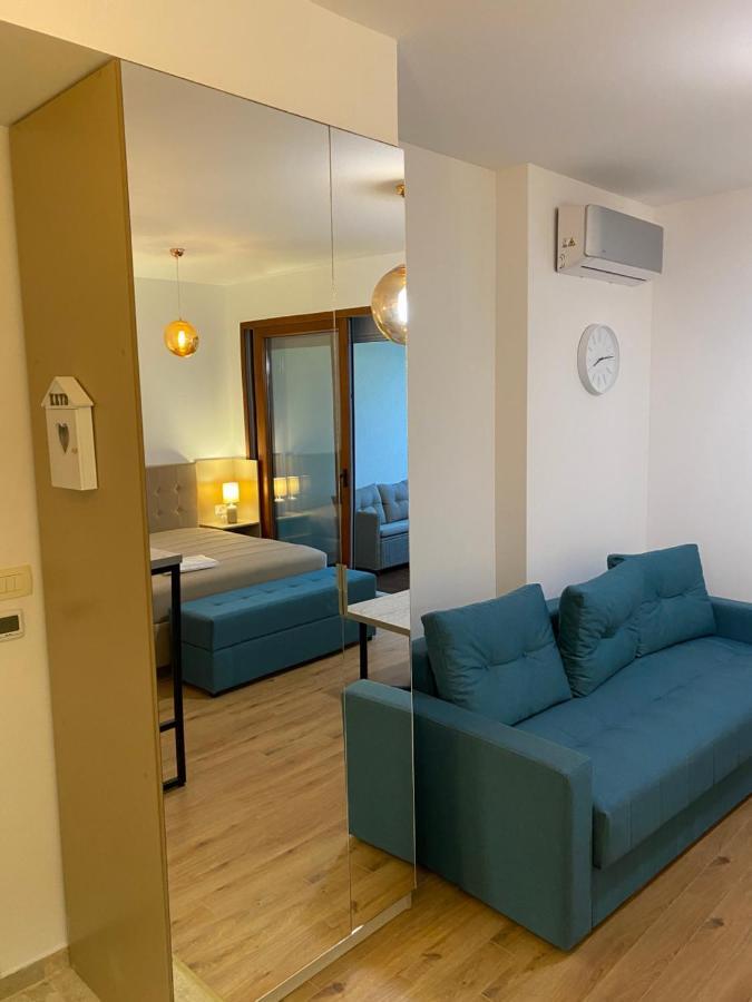 Bitcoin And Ethereum Deluxe Apartments Bar Dış mekan fotoğraf