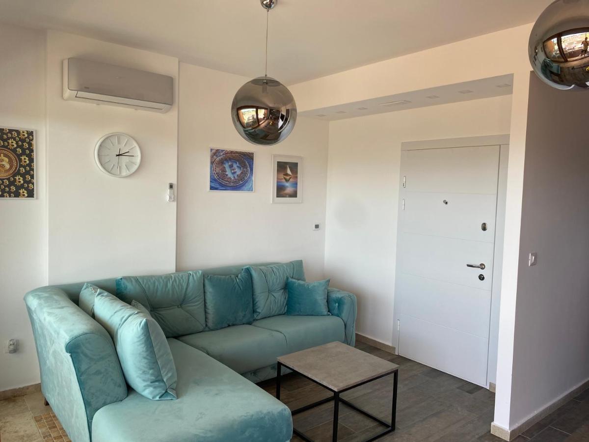 Bitcoin And Ethereum Deluxe Apartments Bar Dış mekan fotoğraf